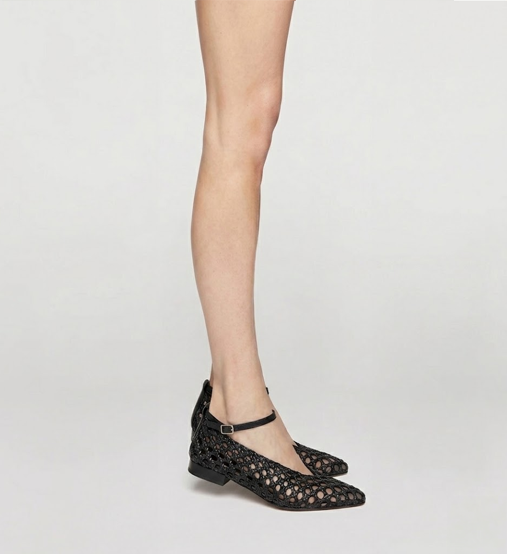 Ballerina with sky satin strap, fudge lining, pointed toe, 2cm heel