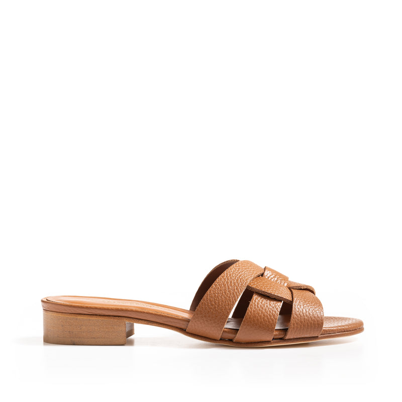 Ballerina with sky satin strap, fudge lining, pointed toe, 2cm heel