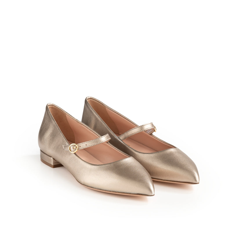 Ballerina with sky satin strap, fudge lining, pointed toe, 2cm heel
