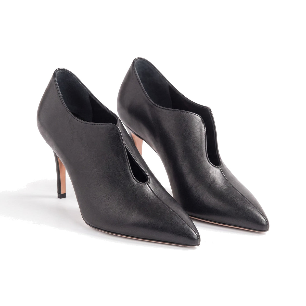 Décolleté accollata Chiaia in nappa nera, tacco stiletto 70 mm, foto 3 di 4