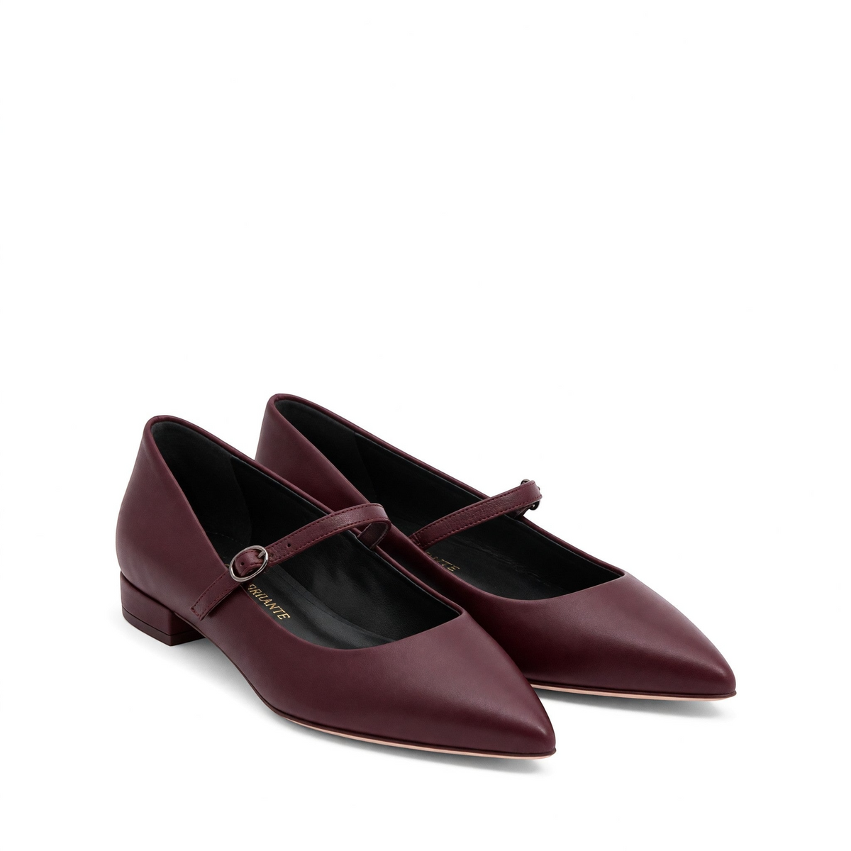 Ballerine Isabella Ferrante a punta in pelle bordeaux con cinturino sottile e tacco basso, stile elegante e classico.