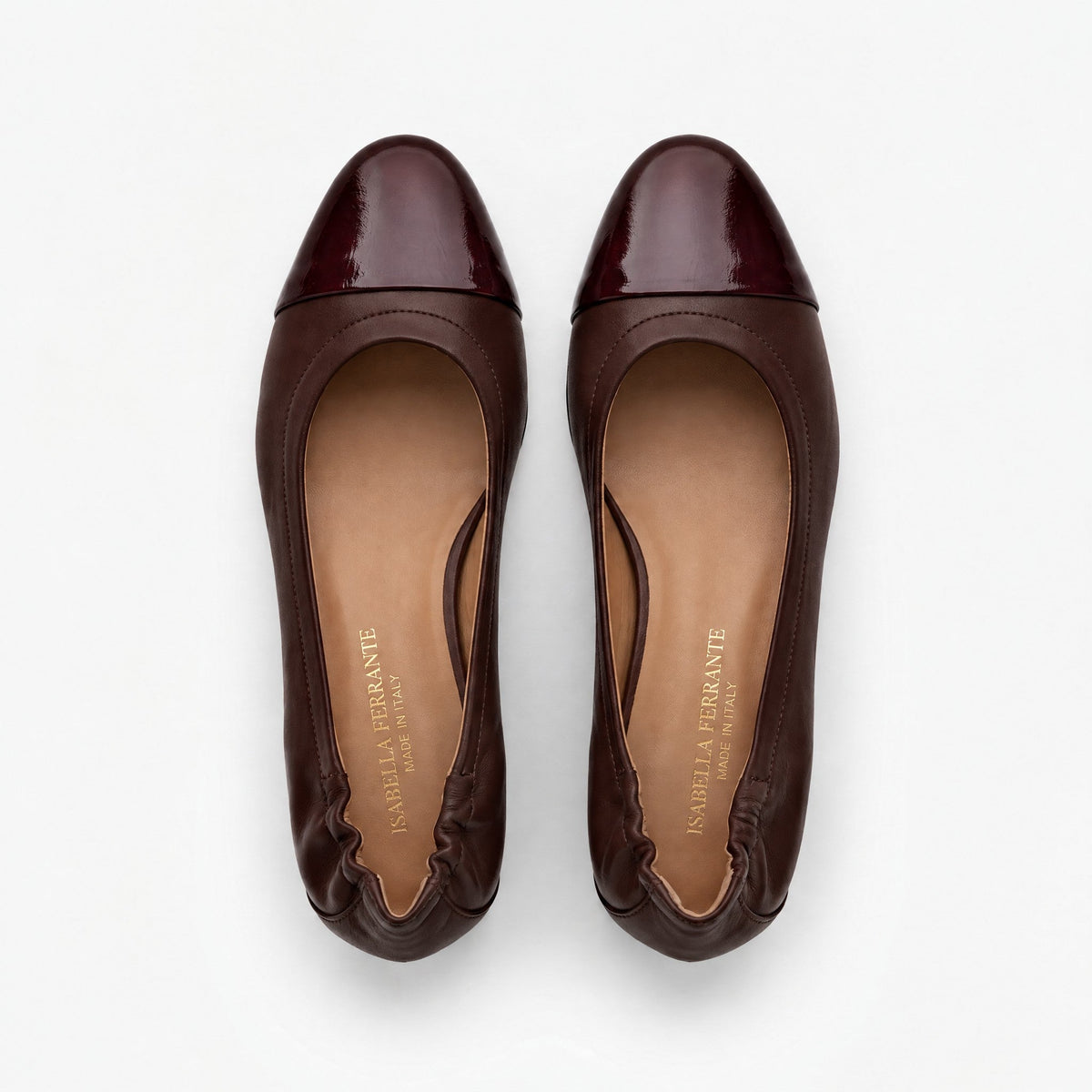 Décolleté Isabella Ferrante Petraio in nappa moro e punta in vernice bordeaux con tacco a blocco da 55 mm