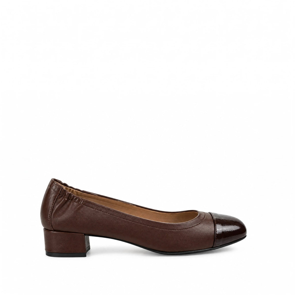 Décolleté Isabella Ferrante Petraio in nappa moro con punta in vernice bordeaux e tacco a blocco da 55mm