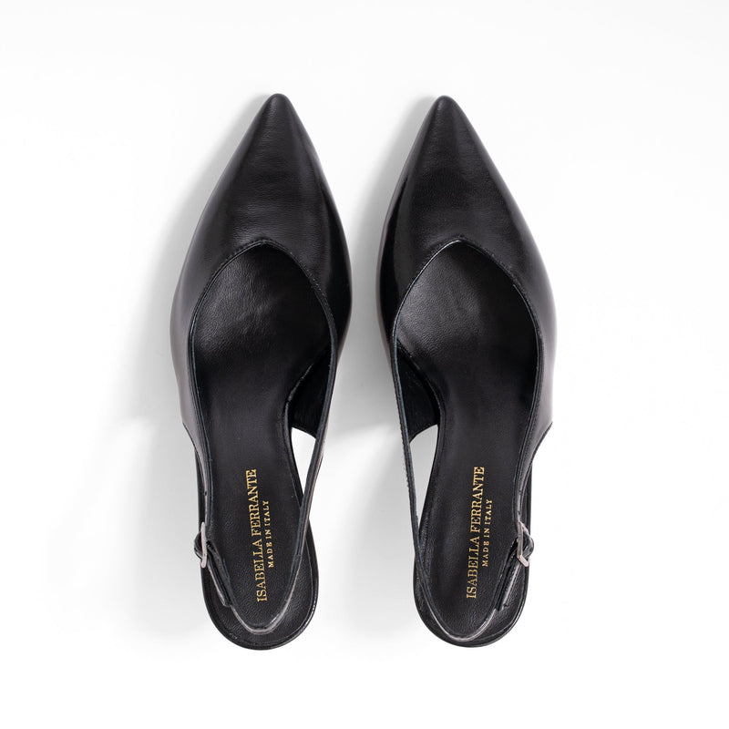 Slingback Isabella Ferrante Posillipo in vernice nera con punta sfilata, tacco stiletto 55mm e cinturino regolabile